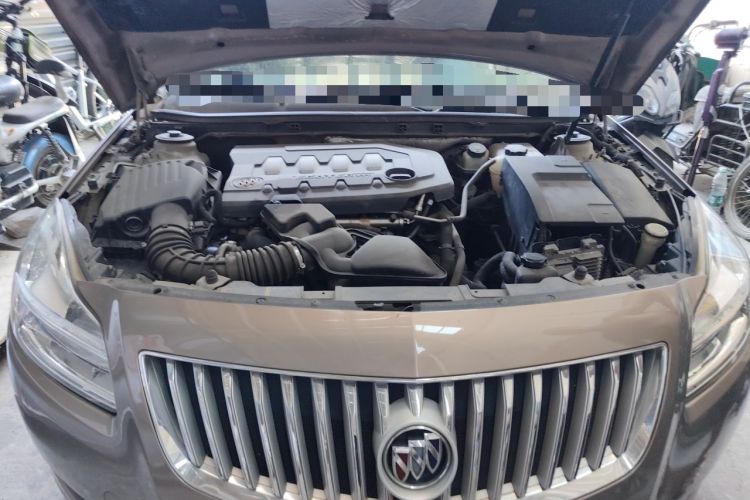 Used Buick Regal 2010 2.0L Expo Edition Engine Bay