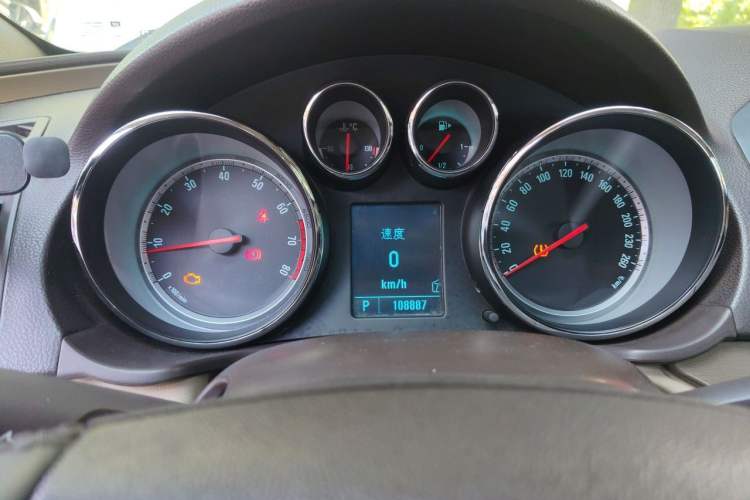 Used Buick Regal 2010 2.0L Expo Edition Instrument Cluster