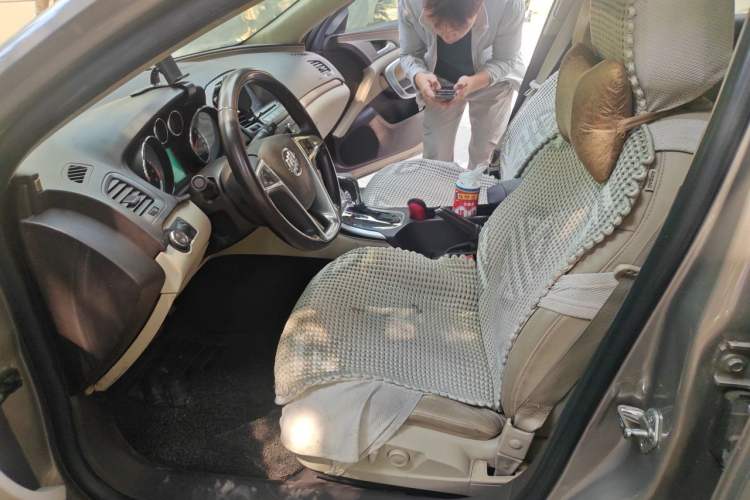 Used Buick Regal 2010 2.0L Expo Edition Left Front Seat