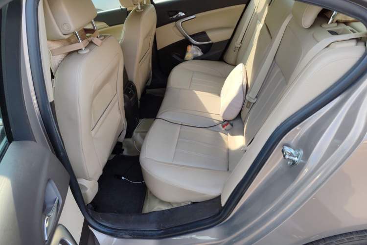Used Buick Regal 2010 2.0L Expo Edition Left Rear Seat