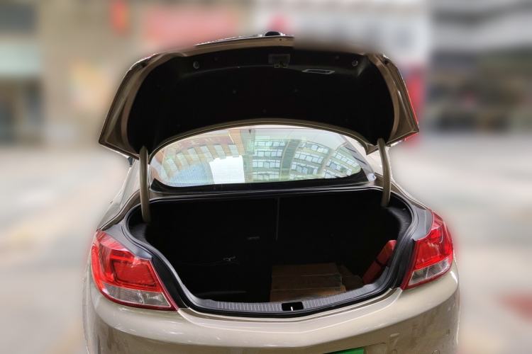 Used Buick Regal 2010 2.0L Expo Edition Trunk