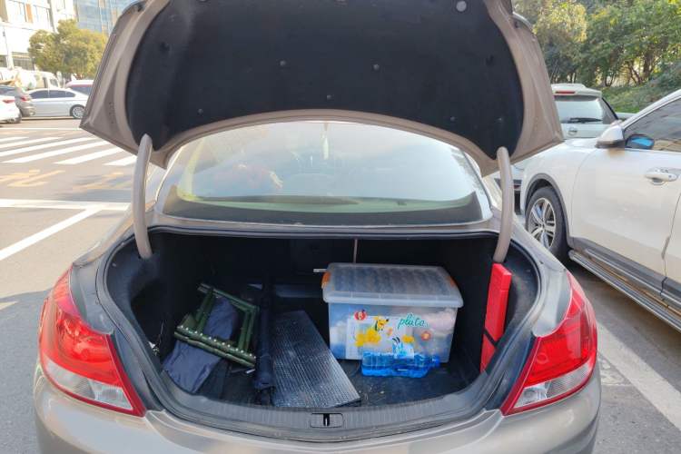 Used Buick Regal 2010 2.0L Expo Edition Trunk
