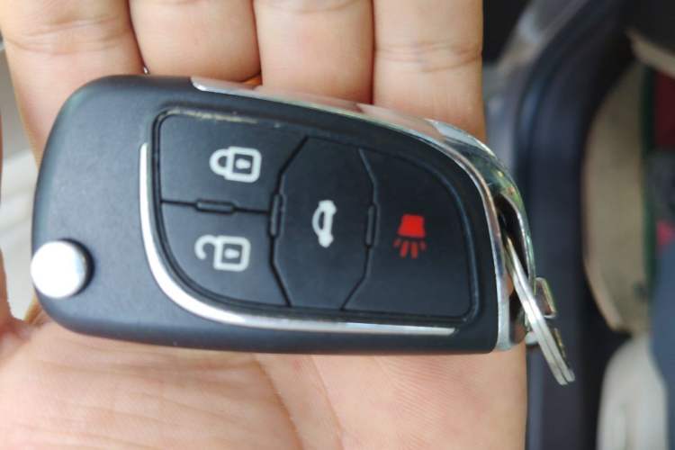 Used Buick Regal 2010 2.0L Expo Edition Vehicle Key