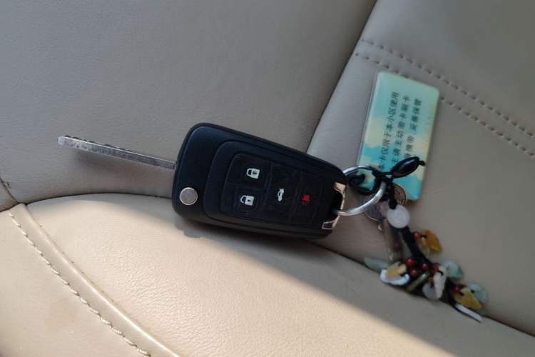 Used Buick Regal 2010 2.0L Expo Edition Vehicle Key