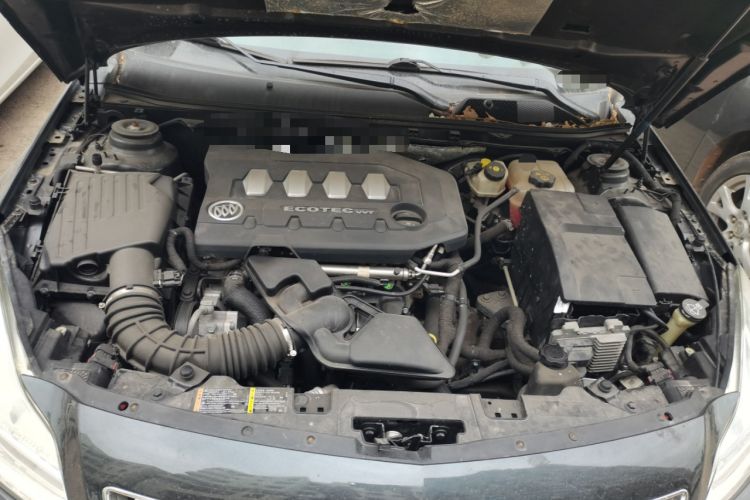 Used Buick Regal 2010 2.0L Expo Edition Engine Bay
