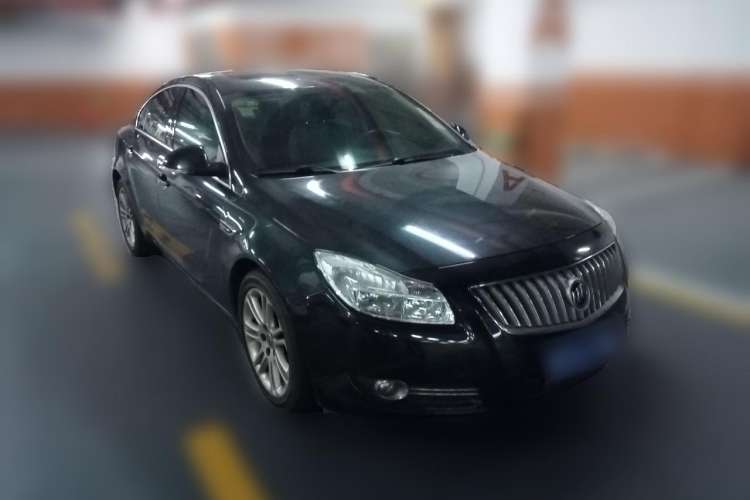 Used Buick Regal 2010 2.4L Elite Edition Front Right 45 Deg