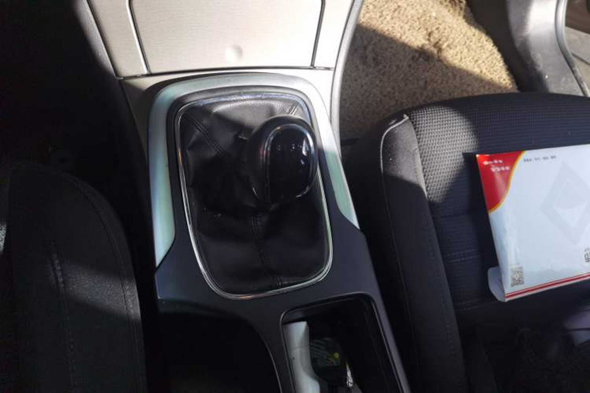 Used Buick Regal 2010 1.6T Elite Sport Edition Gear Lever