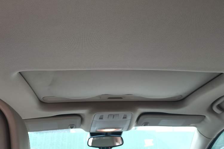 Used Buick Regal 2010 2.0L Expo Edition Headliner