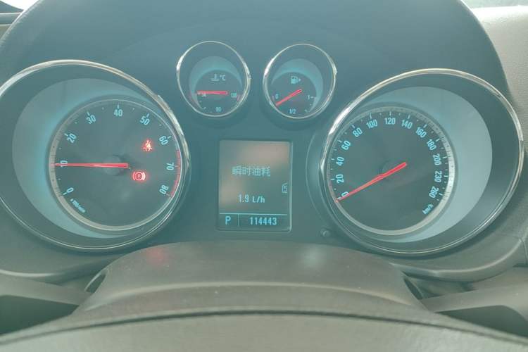 Used Buick Regal 2010 2.0L Expo Edition Instrument Cluster