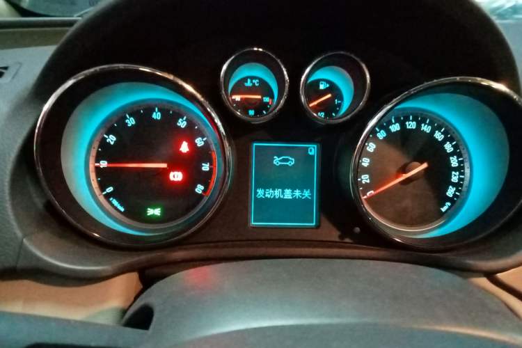 Used Buick Regal 2010 2.4L Elite Edition Instrument Cluster