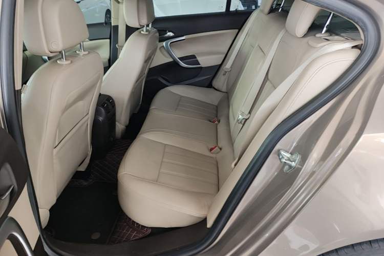 Used Buick Regal 2010 2.0L Expo Edition Left Rear Seat