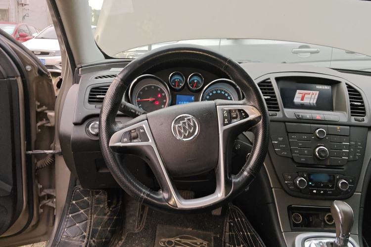 Used Buick Regal 2010 2.0T Luxury Sport Edition Steering Wheel