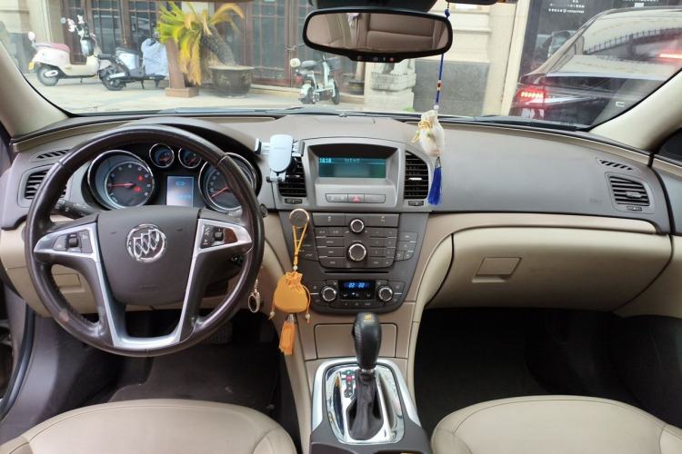 Used Buick Regal 2010 2.0L Expo Edition Center Console