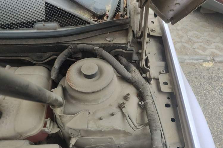 Used Buick Regal 2010 2.0L Expo Edition Engine Bay Left