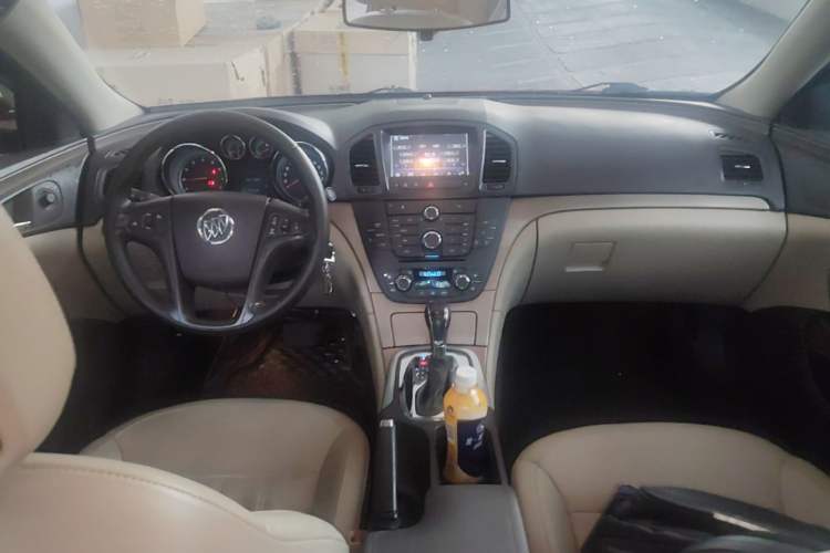 Used Buick Regal 2010 2.0L Expo Edition Center Console