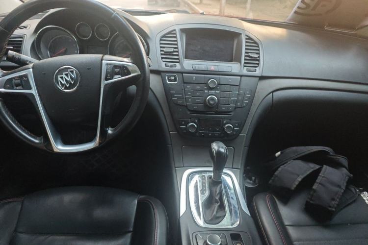 Used Buick Regal 2010 2.0T Flagship Sport Edition Center Console