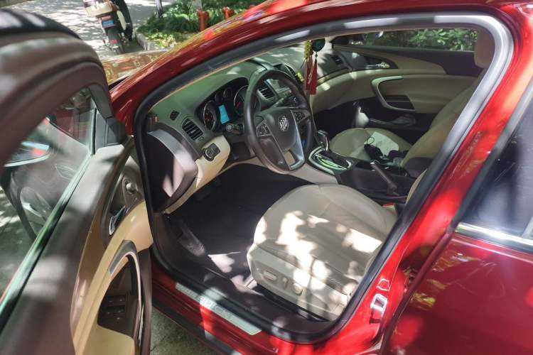 Used Buick Regal 2010 2.0L Expo Edition Driver Seat