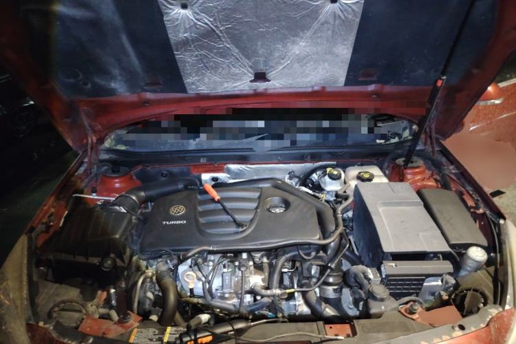 Used Buick Regal 2010 2.0T Luxury Sport Edition Engine Bay