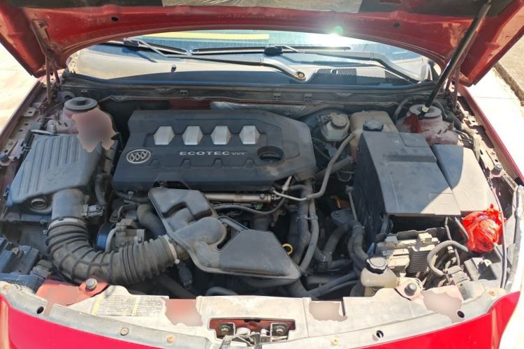 Used Buick Regal 2010 2.0L Expo Edition Engine Bay