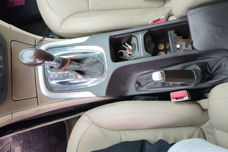 Used Buick Regal 2010 2.0L Expo Edition Gear Lever