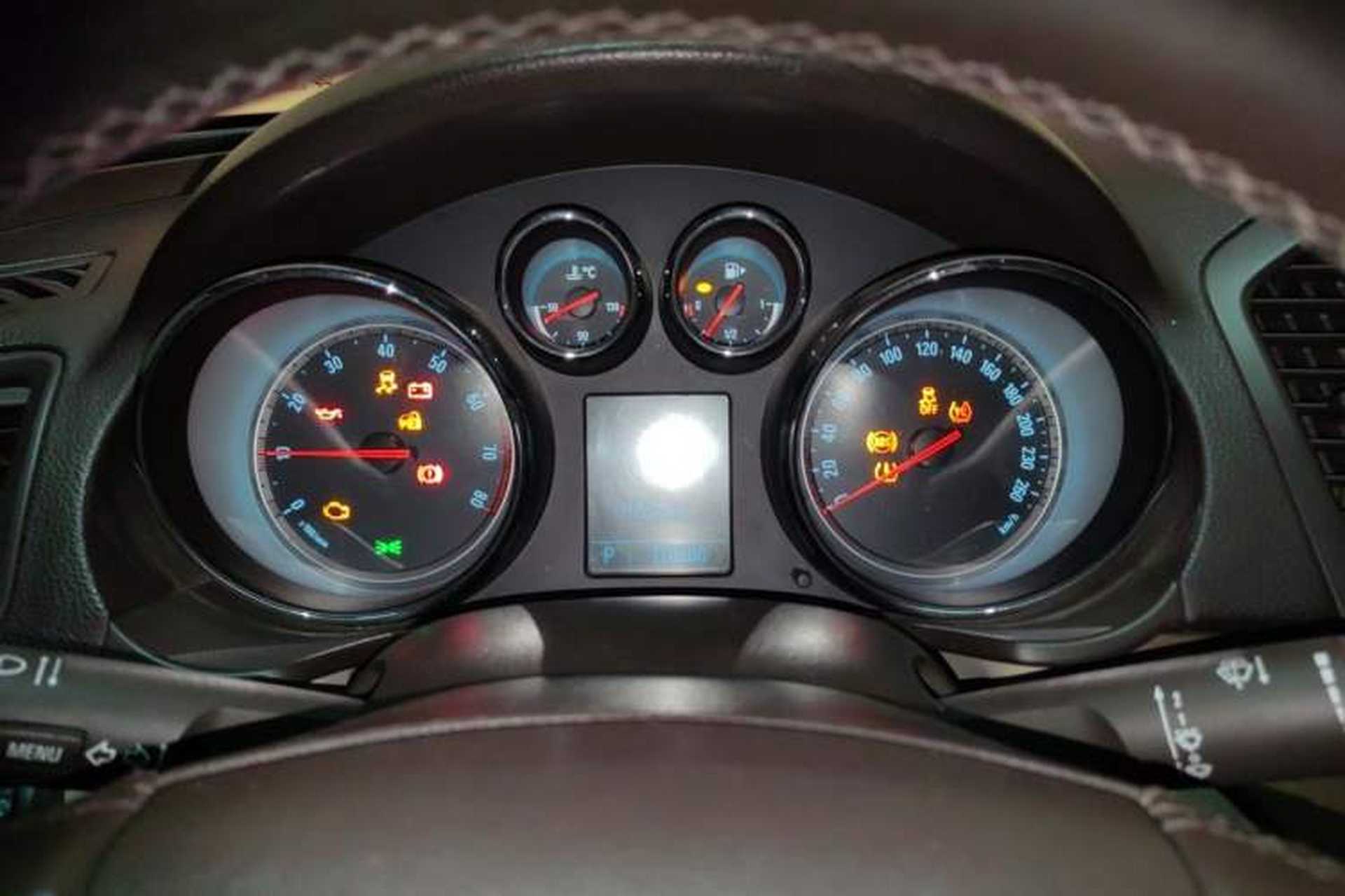 Used Buick Regal 2010 2.0L Expo Edition Instrument Cluster