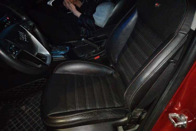 Used Buick Regal 2010 2.0T Luxury Sport Edition Left Front Seat