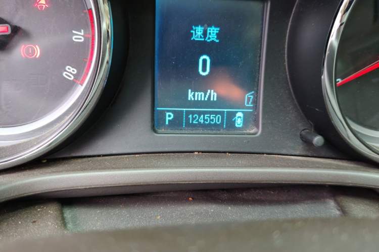 Used Buick Regal 2010 2.0L Expo Edition Odometer Close Up