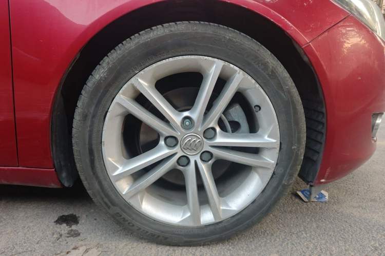 Used Buick Regal 2010 2.0T Flagship Sport Edition Right Front Wheel Hub
