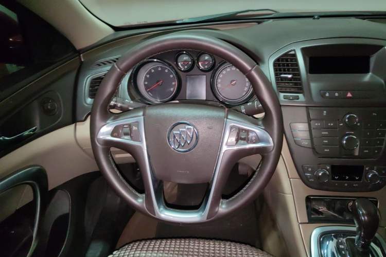 Used Buick Regal 2010 2.0L Expo Edition Steering Wheel