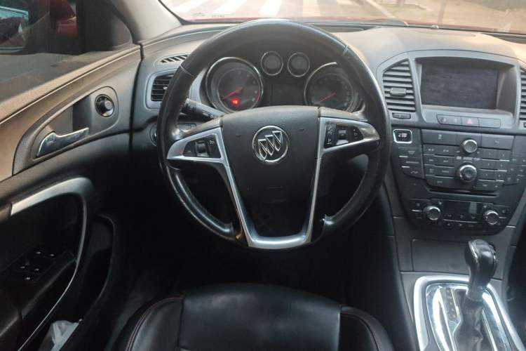 Used Buick Regal 2010 2.0T Flagship Sport Edition Steering Wheel