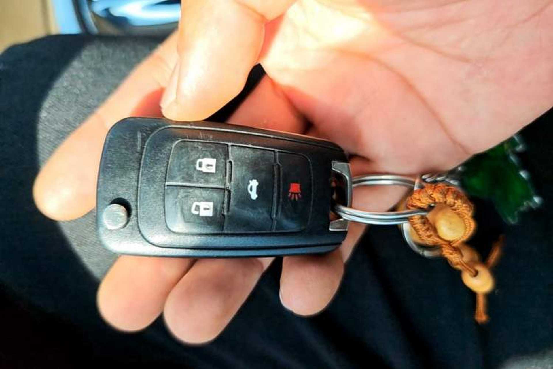 Used Buick Regal 2010 2.0L Expo Edition Vehicle Key