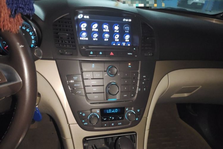 Used Buick Regal 2010 2.0L Expo Edition Audio And AC Panel