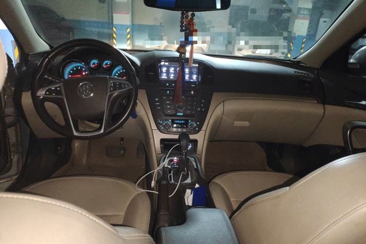 Used Buick Regal 2010 2.0L Expo Edition Center Console