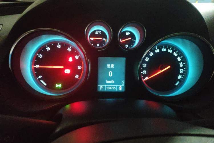 Used Buick Regal 2010 2.0L Expo Edition Instrument Cluster