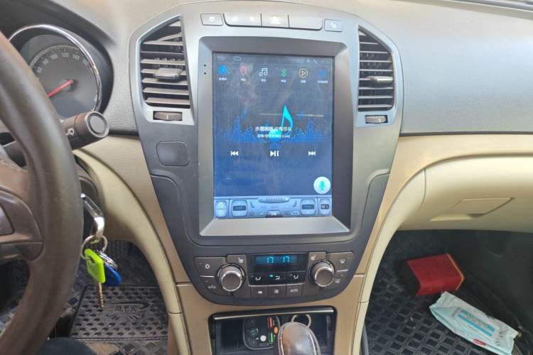 Used Buick Regal 2010 2.0L Expo Edition Audio And AC Panel