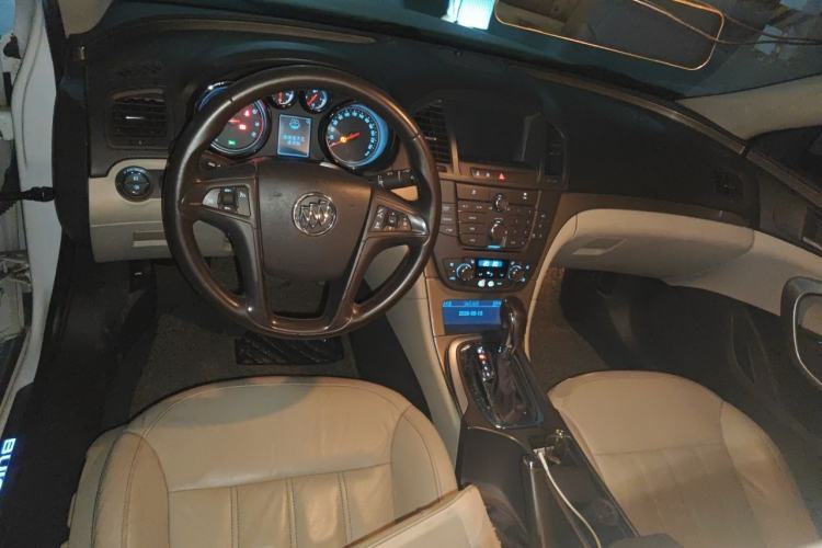 Used Buick Regal 2010 2.0L Expo Edition Center Console