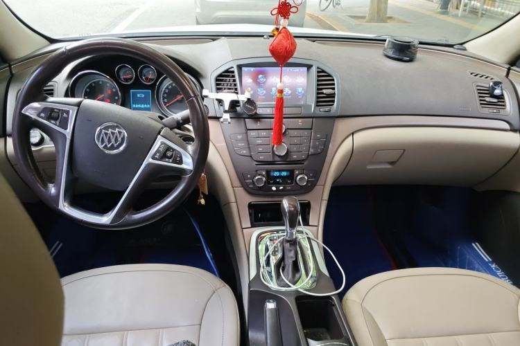 Used Buick Regal 2010 2.0L Expo Edition Center Console
