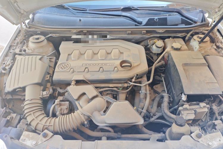 Used Buick Regal 2010 2.0L Expo Edition Engine Bay