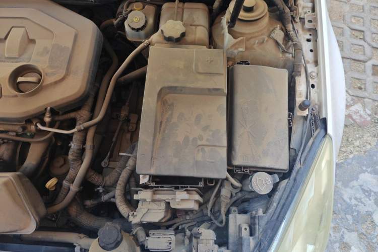 Used Buick Regal 2010 2.0L Expo Edition Engine Bay Left