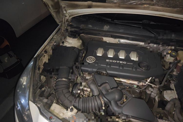 Used Buick Regal 2010 2.0L Expo Edition Engine Bay Right