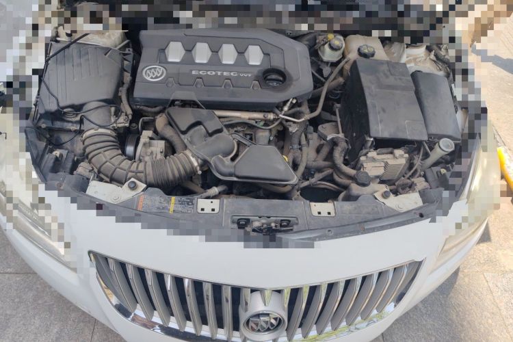 Used Buick Regal 2010 2.0L Expo Edition Engine Bay