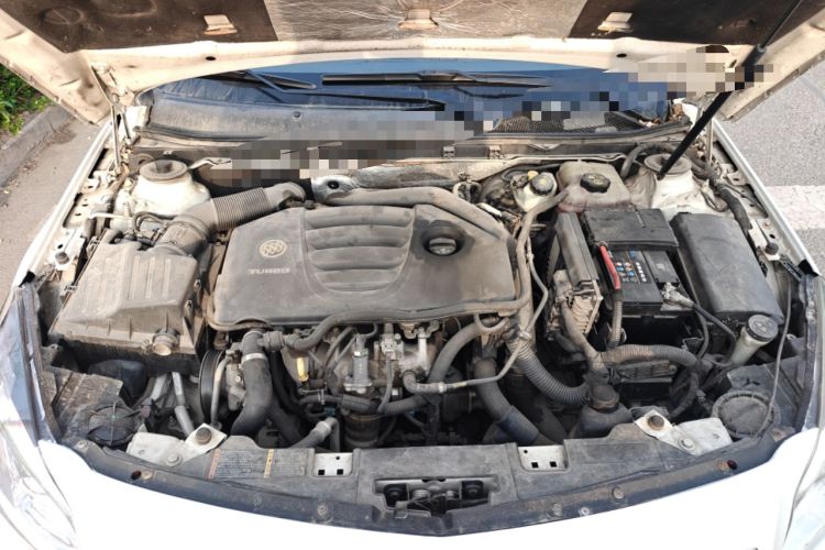Used Buick Regal 2010 2.0T Flagship Sport Edition Engine Bay