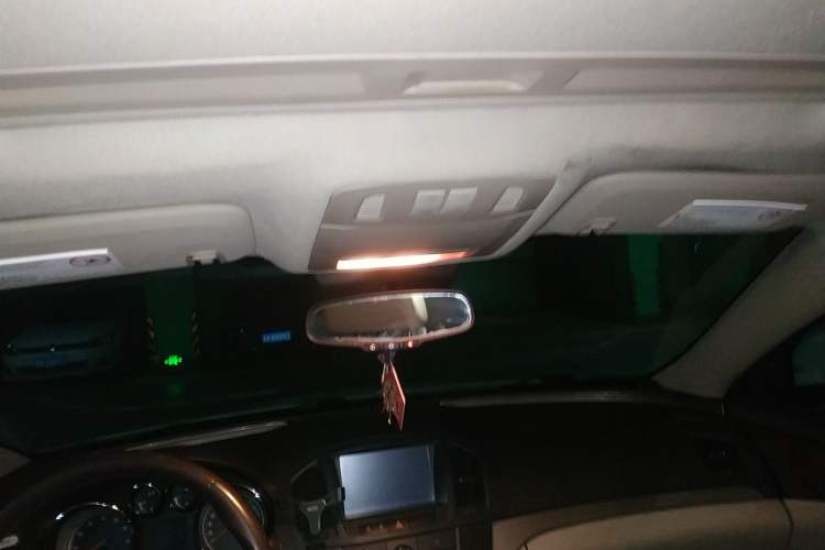 Used Buick Regal 2010 2.0L Expo Edition Headliner