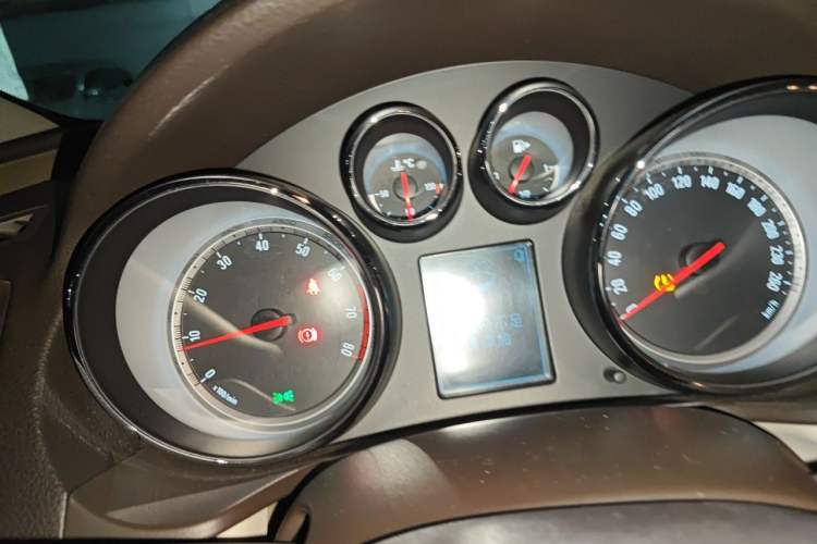 Used Buick Regal 2010 2.0L Expo Edition Instrument Cluster