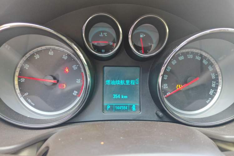 Used Buick Regal 2010 2.0L Expo Edition Instrument Cluster