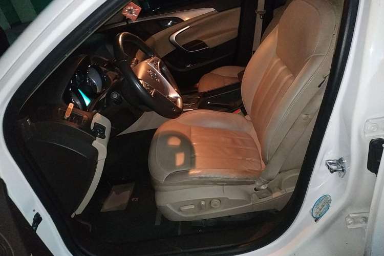 Used Buick Regal 2010 2.0L Expo Edition Left Front Seat