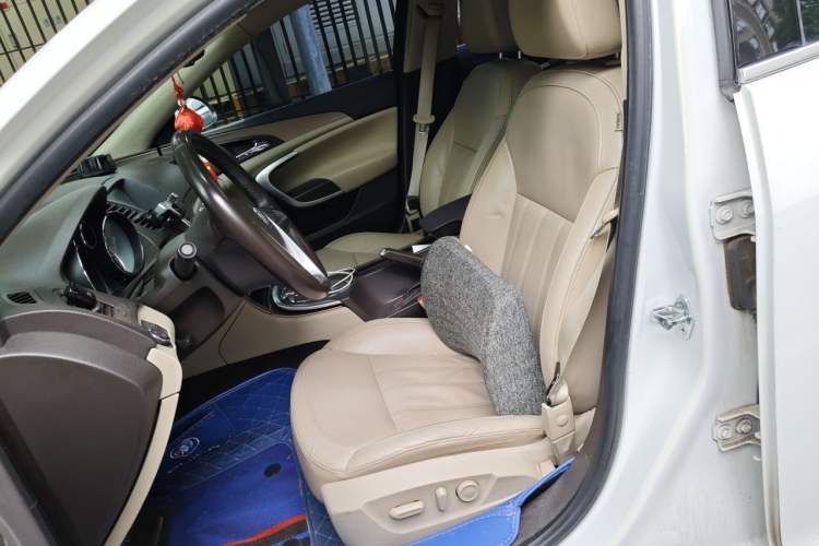 Used Buick Regal 2010 2.0L Expo Edition Left Front Seat