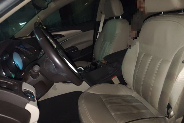 Used Buick Regal 2010 2.0L Expo Edition Left Front Seat