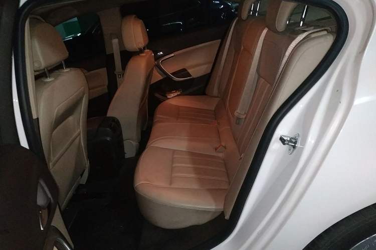Used Buick Regal 2010 2.0L Expo Edition Left Rear Seat