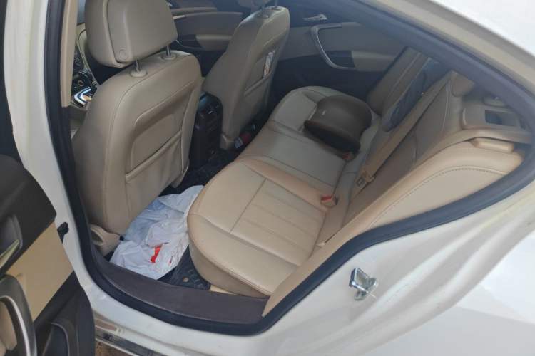 Used Buick Regal 2010 2.0L Expo Edition Left Rear Seat